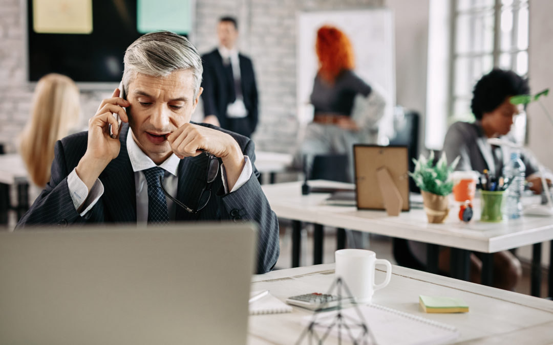 Negotiating Job Offers: Techniques for negotiating competitive compensation and benefits