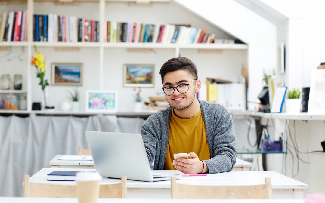 Exploring Online Jobs for Students in 2024